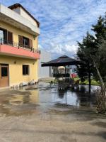 Villa Meka - Bed and Breakfast Durrës