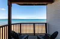 B&B Traverse City - Beachside 215 Luxury Condo on the Beach - Bed and Breakfast Traverse City