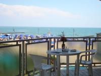 Amazing sea view from our balcony - B&B Porto Santa Margherita