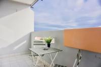 Modernes Apartment in Top Lage, free Parking max 1,65m Höhe und 1,8m Breite - Chambres d'hôtes Karlsruhe