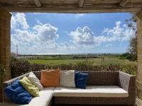 Gold Beach House by LoveSud - Chambres d’hôtes Torre Pali