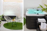 Suite with private jacuzzi