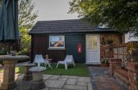 Lincoln Holiday Retreat Little House with private hot tub - Bed and Breakfast
