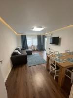 Familienwohnung neben dem See,Messe und Europapark - B&B