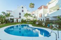 Modern 3 Bedroom Apartment in Marbella with a Heated Pool close to Puerto Banus - B&B