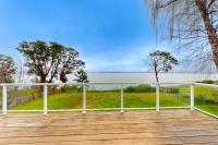Camano Waterfront Delight - B&B