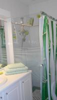 Comfort Dreibettzimmer mit Dusche