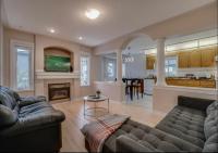 Big family home w/ Deck, Ping Pong, BBQ & Garage - B&B Edmonton