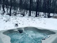 Cozy Cottage with Jacuzzi and Fire Pit and Reading Nook! - Bed and Breakfast Livingston Manor