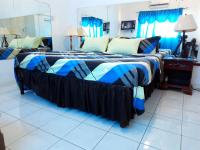 Sweet 1BR HSE Of Mirrors In Secured Gated Caribbean Estate Discont 15 OFF - Chambres d’hôtes Portmore