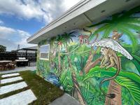 Jungle Cottage with luxury pool, hot tub and more! - B&B Lake Worth Beach