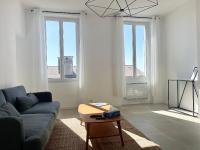 Appartement Gabriel Centre ville départ Ferry - B&B Tolone