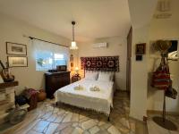 Ammos Beachfront House by 8essentially - B&B Kato Daratso