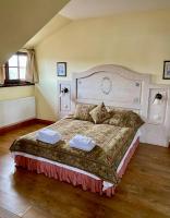 Apartment with Hot Tub