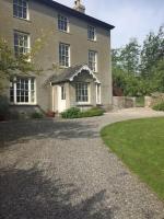 B&B Brecon - Top Floor at Cantref House - Bed and Breakfast Brecon