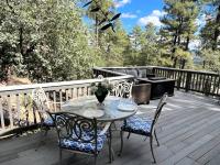 Mountain Cabin Retreat in the Pines - Ferienwohnung