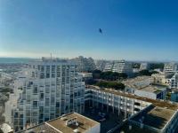 LE PANORAMIQUE, P2 vue sur mer, clim, centre ville, WIFI - B&B La Grande-Motte