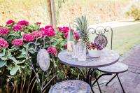 Camera Matrimoniale con Vista Giardino