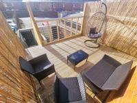LMK, 2 Bedroom Apartment, with Roof Terrace, Free parking, EV Charger, Great Location. - Bed and Breakfast Belfast