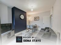 B&B Crewe - Derrington House - By Sigma Stays - Bed and Breakfast Crewe