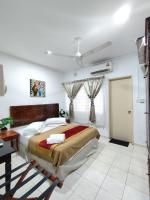 B&B Ipoh - Ainis Guest House @ Sunway Alphine Village (Lost World of Tambun) - Bed and Breakfast Ipoh