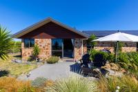 Ocean View Beachfront Apartment - B&B Blenheim