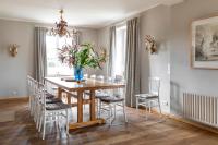 Gut Einhaus an der Ostsee - Großzügiges Haus mit Tennisplatz und Pool sowie Garten und Ostseenähe - B&B