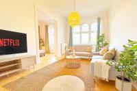 120qm Denkmal Apartment in Krefeld mit Stuck und Balkon - BEUYS Apartments - Krefeld - Chambres d’hôtes Krefeld