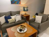 Lux Skyline KL Greenbelt, Isabel's Makati Rooms - B&B Manila