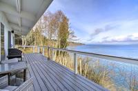 Waterfront Kingston Getaway on Puget Sound! - B&B