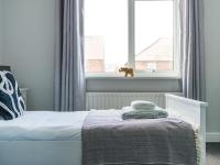 Lily Apartment 2-Remarkable 2 Bed Bedlington - B&B
