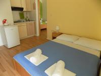 Family One-Bedroom Apartment with Balcony and Sea View