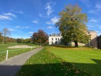 La chambre du château du golf de Bernalmont - Bed and Breakfast Luik