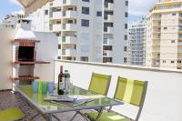 By the Beach Duplex Apartment, Armacao de Pera, Algarve - Portugal - B&B