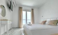Deluxe Double Room with Balcony and Sea View