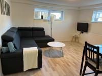 Hyggelig & lys kælderlejlighed - Ferienwohnung Herning