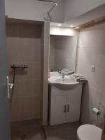 studio atypique et reposant - B&B Verdelot