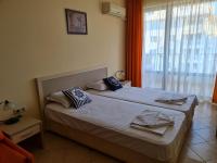 Studio with Sofa Bed