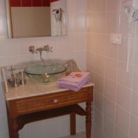 Doppel- oder Zweibettzimmer