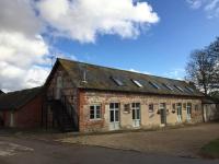 Scotland Lodge Farm, Stonehenge - The Stalls Groundfloor No Dogs & The Loft Dog Friendly - B&B