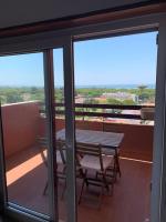 T3 beach front in São João da Caparica - Bed and Breakfast