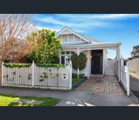 B&B Melbourne - Entire contemporary home in Ascot Vale - Bed and Breakfast Melbourne