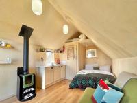 B&B Alnmouth - St Bede Beach Hut - Bed and Breakfast Alnmouth