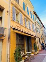 Studio "le Bohème" à 100m de la plage et de la gare - B&B Saint-Raphaël