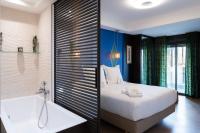Three-Bedroom Suite SIMON with Terrace