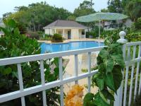 Q4 Professionally decorated upstairs beautiful soothing colors close to back pool - B&B Saint Simons Island