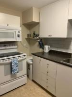 Cozy 1-bedroom in Bauer Terrace next to Citadel - B&B Halifax