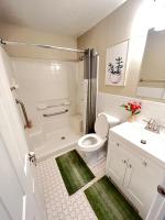 Private Queen Bdrm Suite 1 Near Downtown - B&B