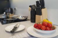 MOKA Living-Sunset Apt, Nordic Design,Küche,WLAN, SmartTV - Bed and Breakfast Maagdenburg