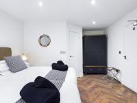 Twin Room with Shower